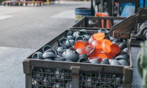 Comment sont fabriquées les boules de pétanque ?