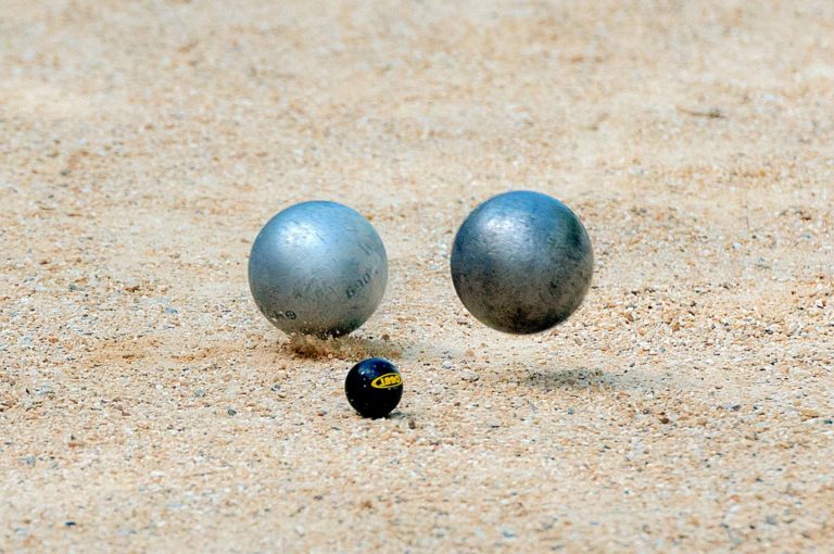 Lire la suite à propos de l’article Les meilleures boules de pétanque OBUT